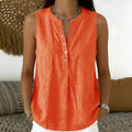 Blusa Larissa™ em Linho de Algodão com Gola Redonda, Abotoamento Frontal e Modelagem Sem Mangas / Versátil Para Diferentes Looks
