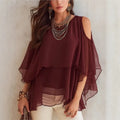 Blusa Isabele™ com Mangas Fluidas, Ombros Vazados e Babados